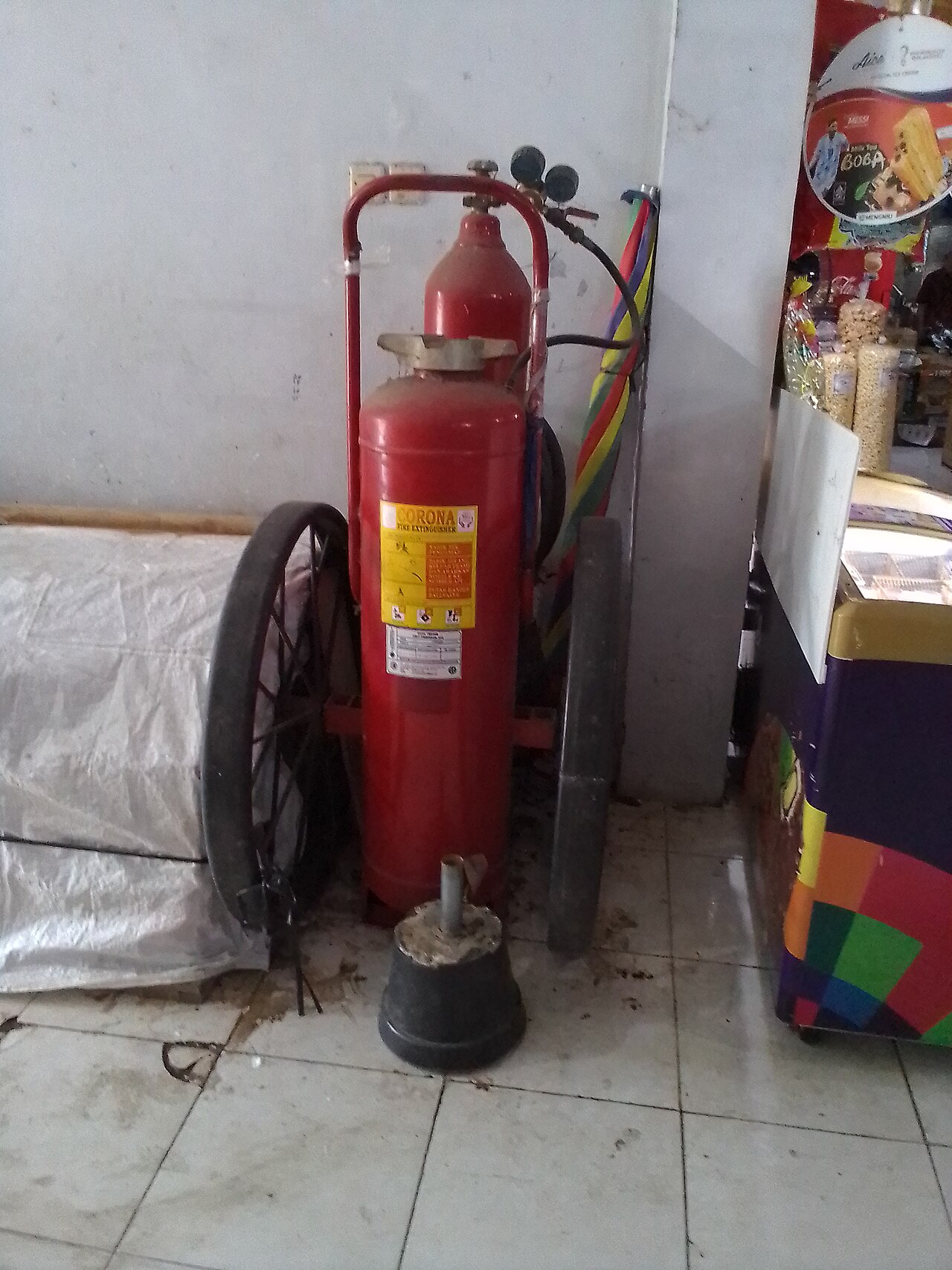 Operasi pemadaman kebakaran parakan